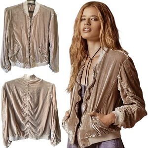Free People Crushed Velvet Bomber Jacket Ruched Beige Taupe Size Medium Women’s